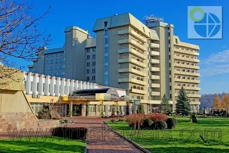 Трускавець.Санаторій Карпати
